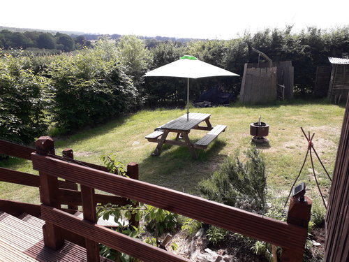 Blean Bees Glamping Eco Hut 05